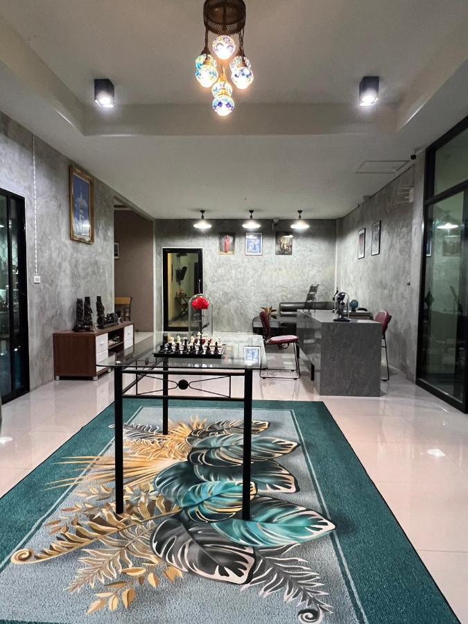 V Tharm Hotel Udon Thani Exteriér fotografie