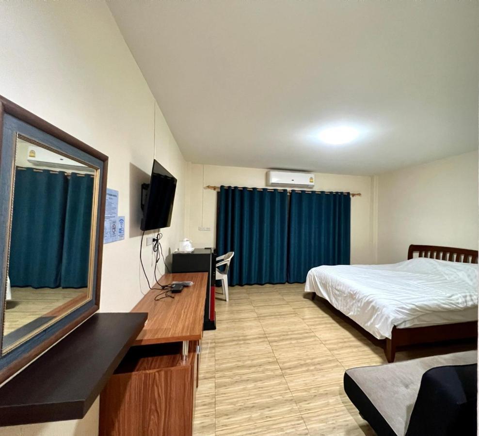 V Tharm Hotel Udon Thani Exteriér fotografie